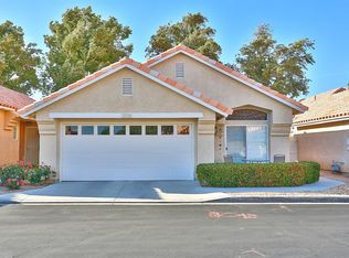 19136 Pine Way, Apple Valley, CA 92308