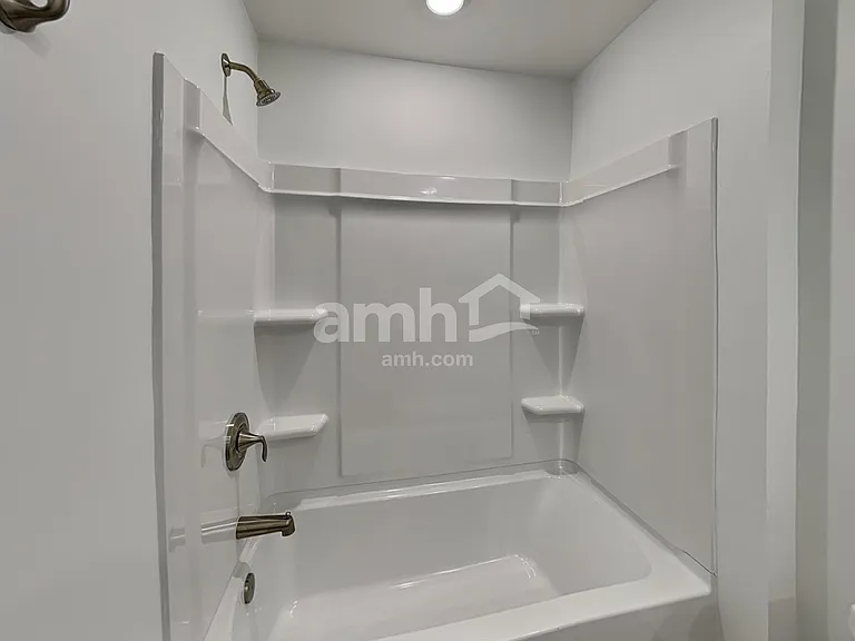 1036 Highland Walk — Photo 24