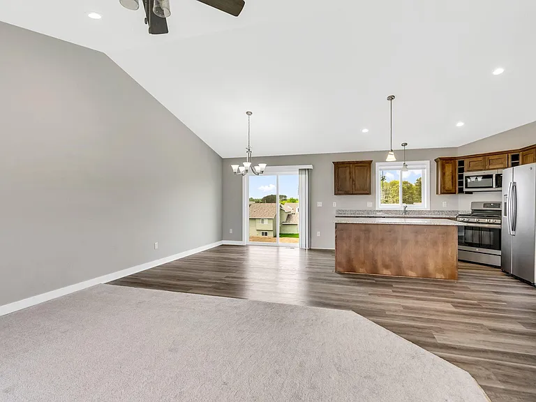 335 Cypress St — Photo 12