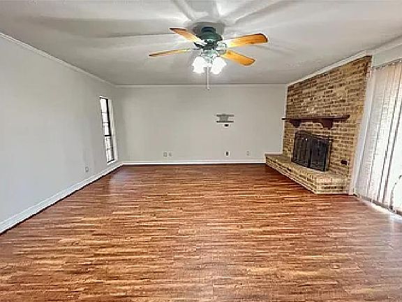 4th image of 7310 Oakmore Dr