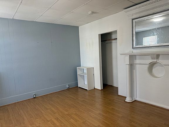 4th image of 44 Rand St