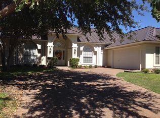 504 Pine Sisken St, Laredo, TX 78045