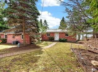 3481 Buck Point Rd, South Frontenac, ON K0H 1X0
