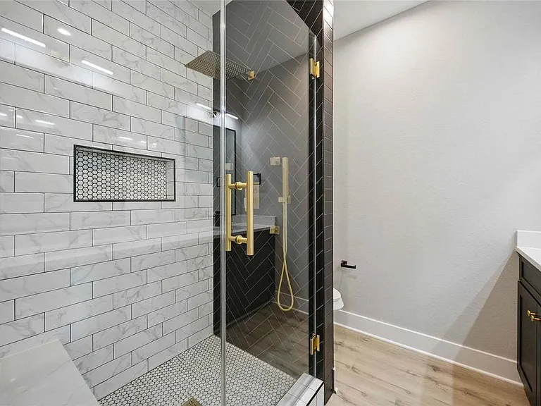 217 Pheasant St #A — Photo 13