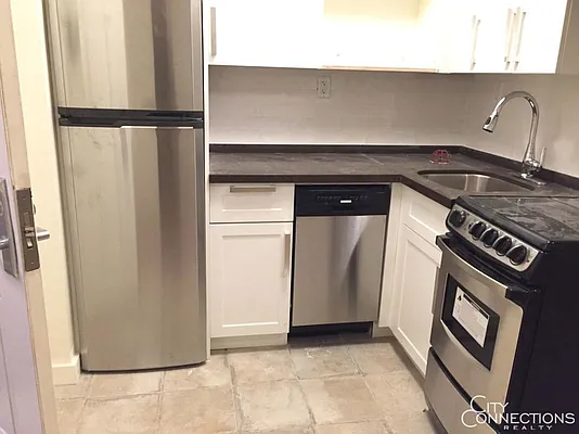 Rented by City Connections Realty | media 12