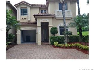 6645 NW 107th Ct, Doral, FL 33178