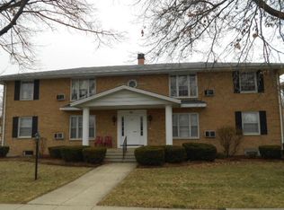 37 N Jane Dr APT 4, Elgin, IL