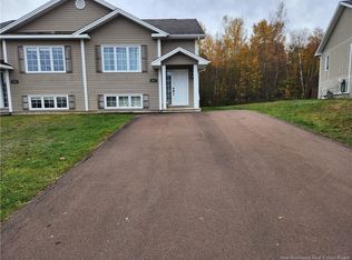 897 Bernard St, Dieppe, NB E1A 4A6