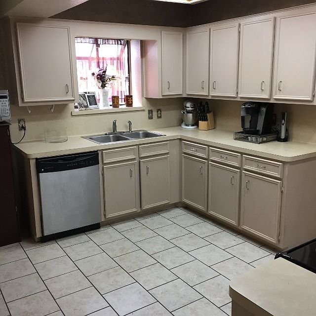 1st image of 9290 Meadowbend Dr
