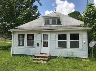 1555 Reed St, Eldorado, IL 62930