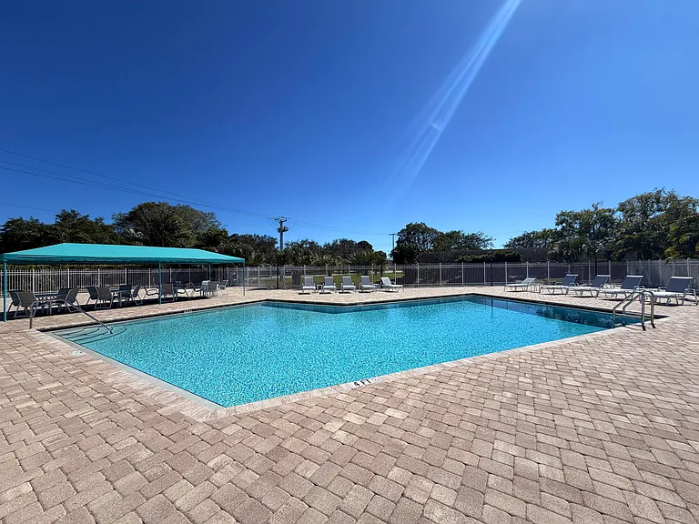 2800 Fiore Way #201 — Photo 24