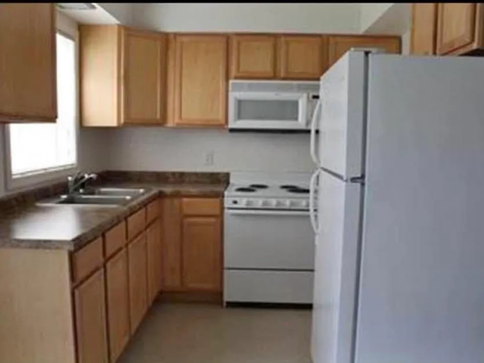 4115 Tower Ave #1