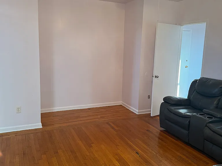 2700 Kennedy Blvd #402 — Photo 9