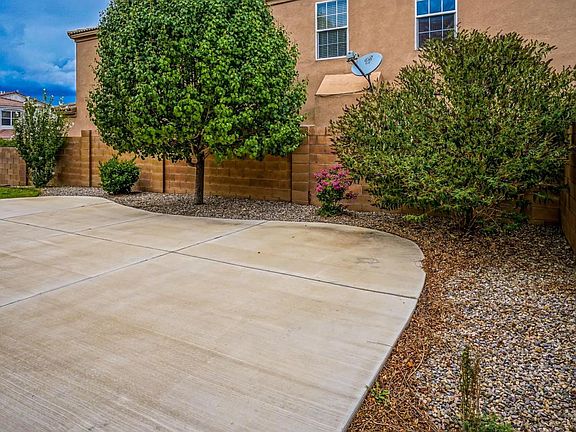 5th image of 6601 Glenlochy Way NE