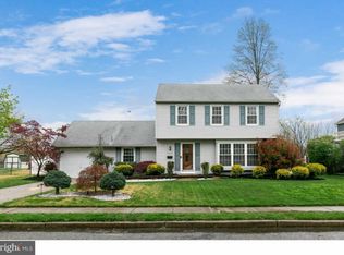 213 Aqua Ln, Delran, NJ 08075