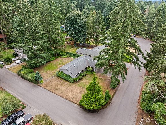 2nd image of 6519 56th Avenue NW