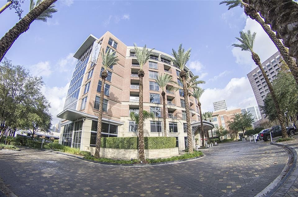 1st image of 1901 Post Oak Blvd APT 4211