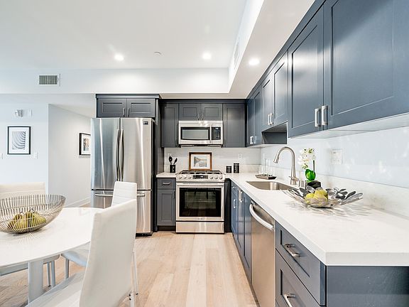 3rd image of 137 S Wilson Ave #16