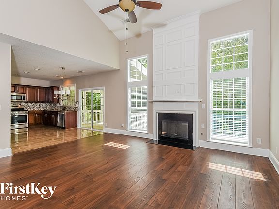 5th image of 542 Watercress Dr
