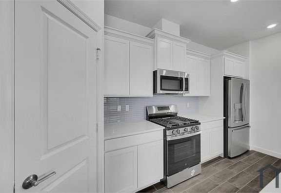 2nd image of 19465 Whispering Creek Rd