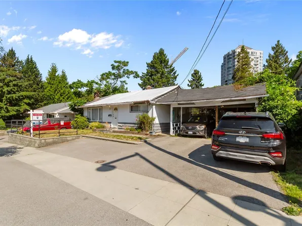 13897 100th Ave, Surrey, BC V3T 1J4