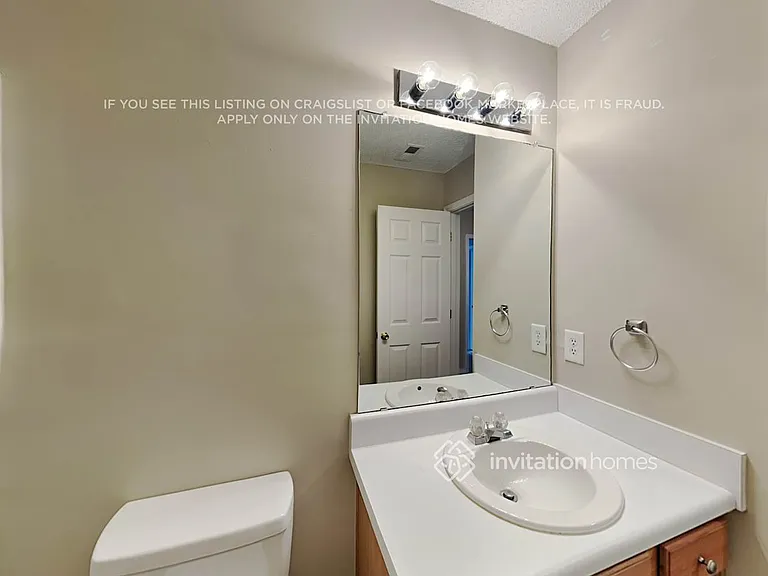 4403 Staffordshire Ln — Photo 17