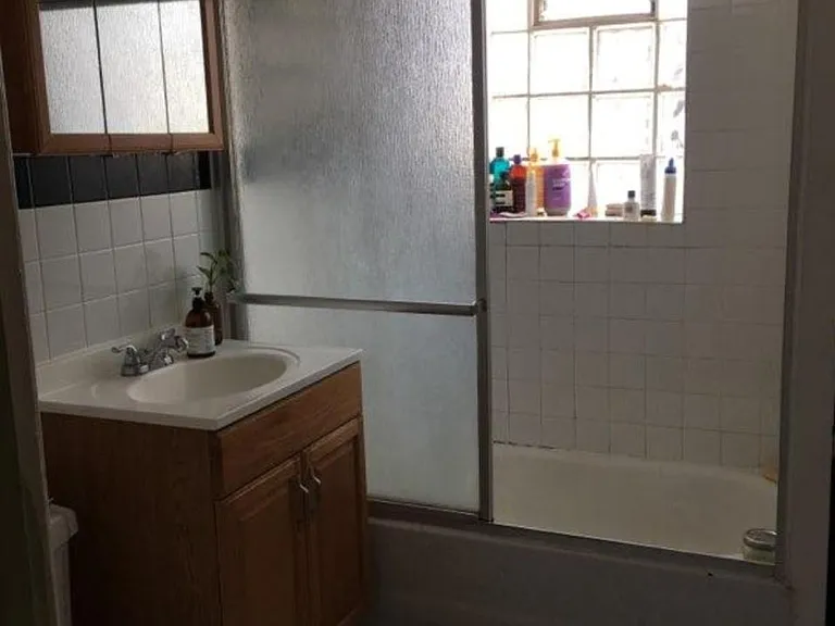 2513 N Spaulding Ave #2 — Photo 5