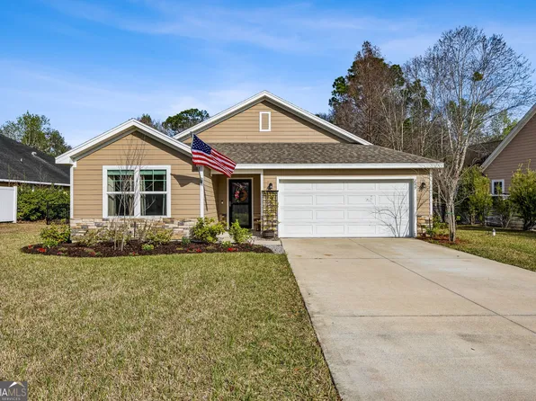 229 Edgewater Dr, Saint Marys, GA 31558