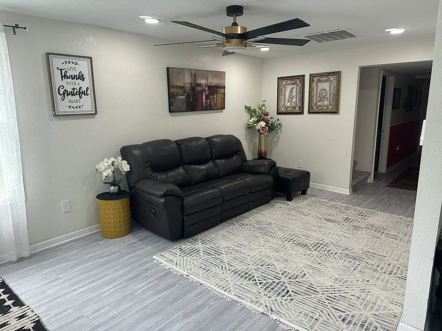 4 bed, 1675 sqft, $2,550 — Photo 3