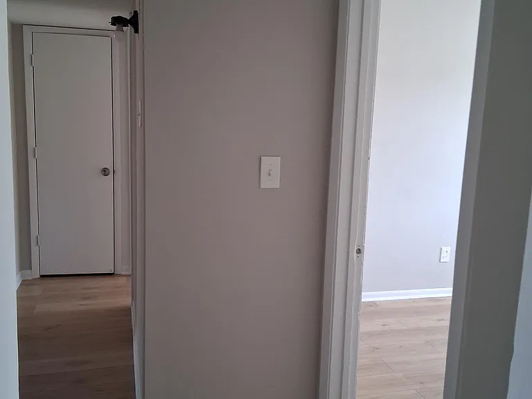 Fairburn Gordon Apartments — Photo 7