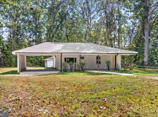 3990 Pine Hill Dr, Douglasville, GA