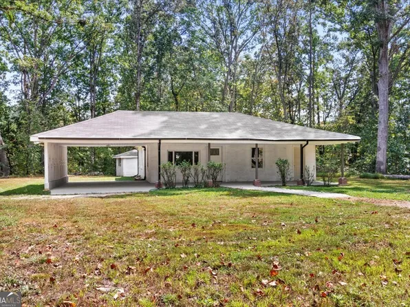 3990 Pine Hill Dr, Douglasville, GA 30135