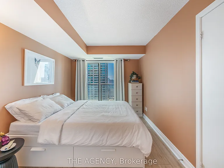 8 Park Rd #3301 — Photo 20