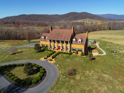 345 Grimsley Rd, Flint Hill, VA, 22627