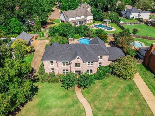 9464 Doe Meadow Dr