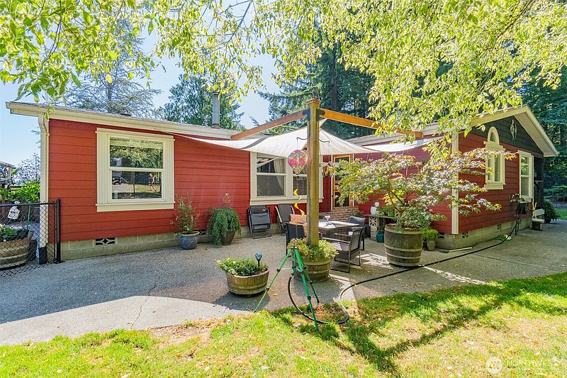 5th image of 6740 101st Avenue SW