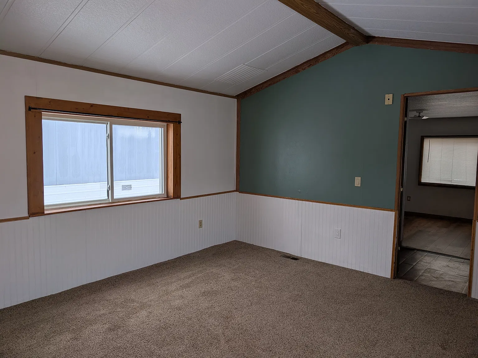 3 bed, 1008 sqft, $1,075 — Photo 4