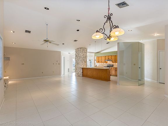 3rd image of 3955 NW 106th Dr