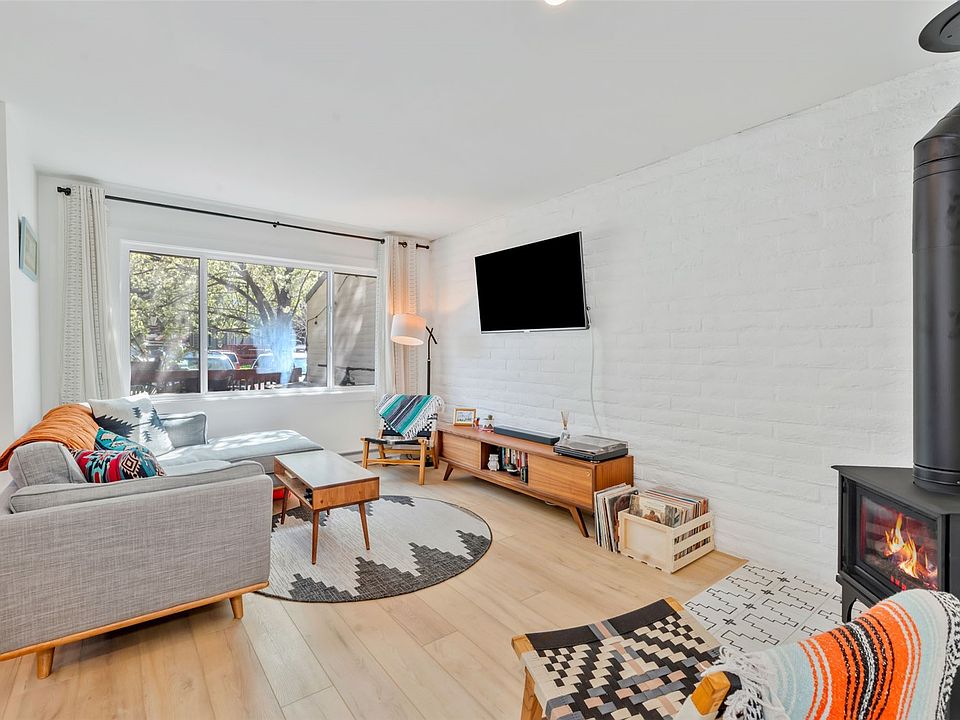 1st image of 24 Balsam Court UNIT 24