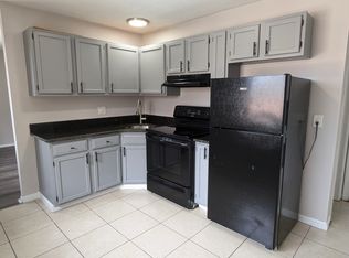 86 Sherman Ave APT 11, Waterbury, CT 06704