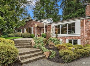 6150 90th Ave SE, Mercer Island, WA 98040