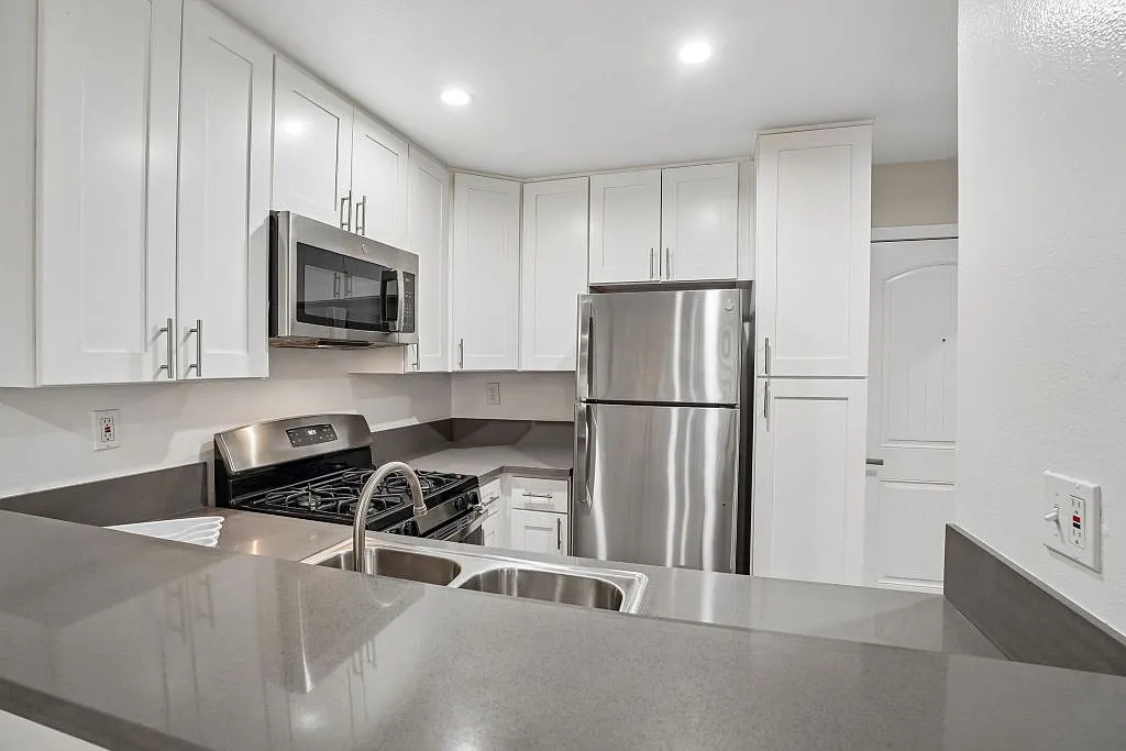 Woodland Trio Apartments — Photo 3