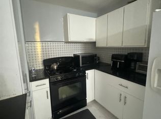 1832 Metzerott Rd APT 304, Adelphi, MD 20783