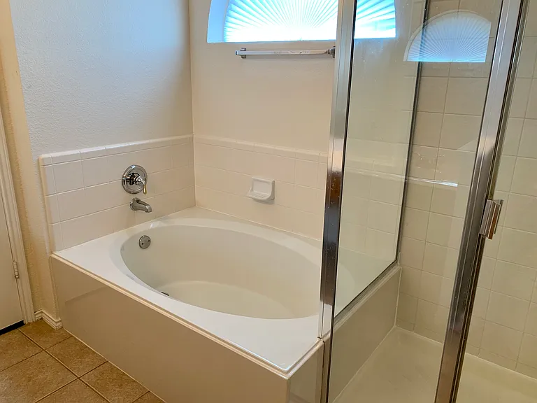 1543 Sandstone Dr — Photo 13