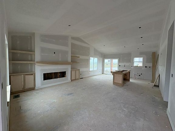 5th image of 5914 Plumthicket St