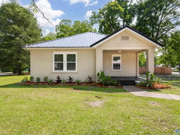 302 Richardson St, Gadsden, AL 35903
