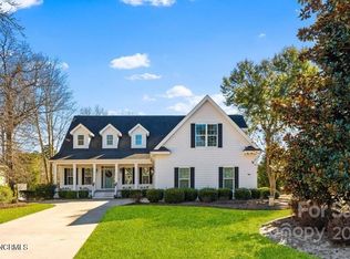 186 Edgewater Cir, Sunset Beach, NC 28468
