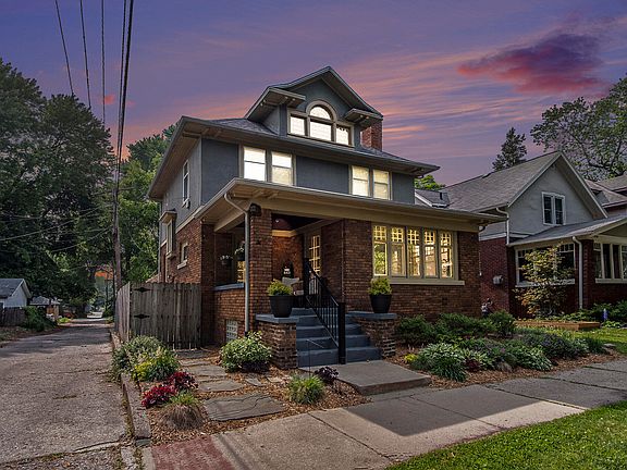 2nd image of 643 Giddings Ave SE