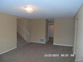 4th image of 108 N Country Lane Dr
