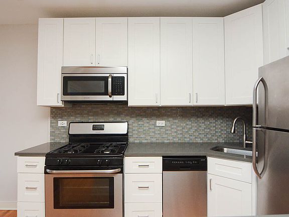 4th image of 2420 N Kedzie Blvd #D203